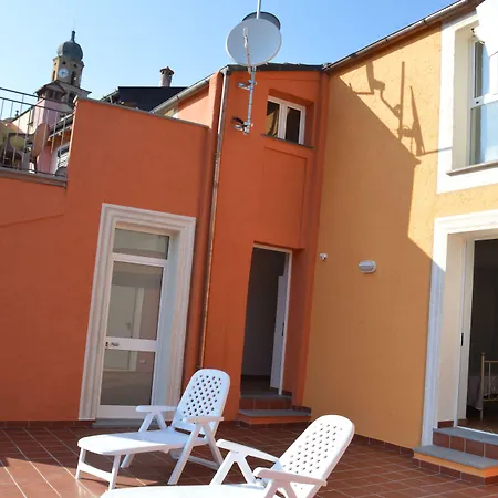 招待所 Il Gelsomino 卡罗达诺英弗雷